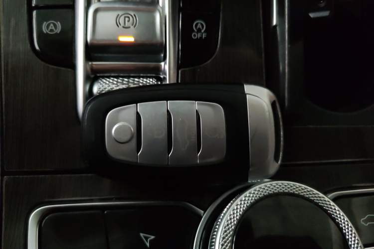 Used Hongqi H9 2022 2.0T Smart Connect Flagship Edition Vehicle Key