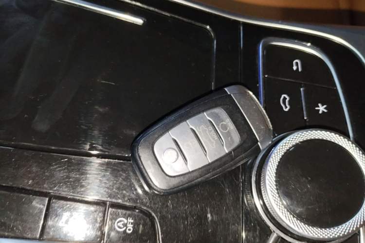 Used Hongqi H9 2022 2.0T Smart Connect Flagship Edition Vehicle Key