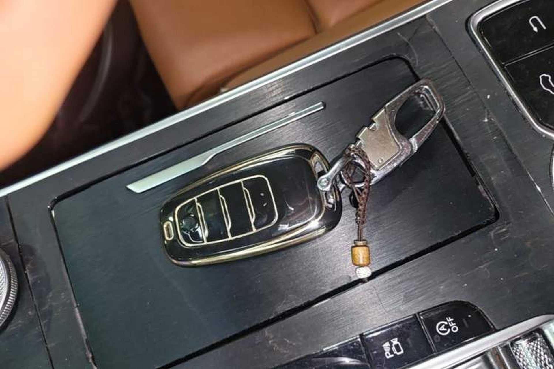 Used Hongqi H9 2022 2.0T Smart Connect Flagship Edition Vehicle Key