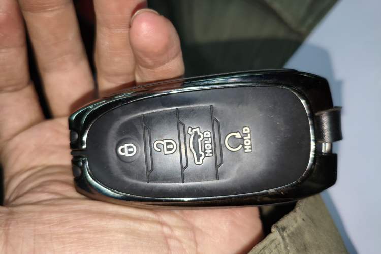 Used Hongqi H9 2022 2.0T Smart Connect Flagship Edition Vehicle Key