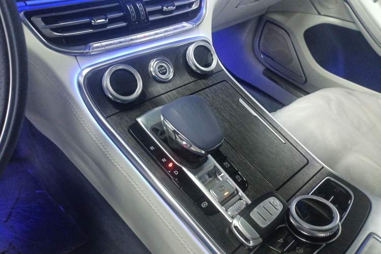 Used Hongqi H9 2022 3.0T H9+ Premium Custom Edition Gear Lever