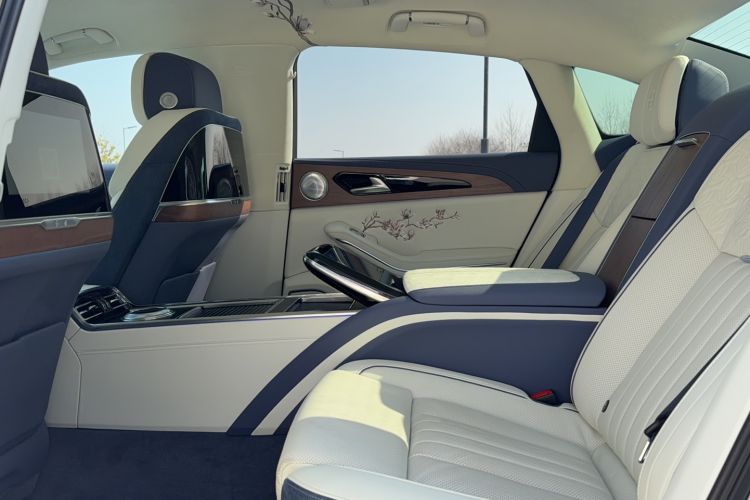 Used Hongqi H9 2022 3.0T H9+ Premium Custom Edition Interior 4