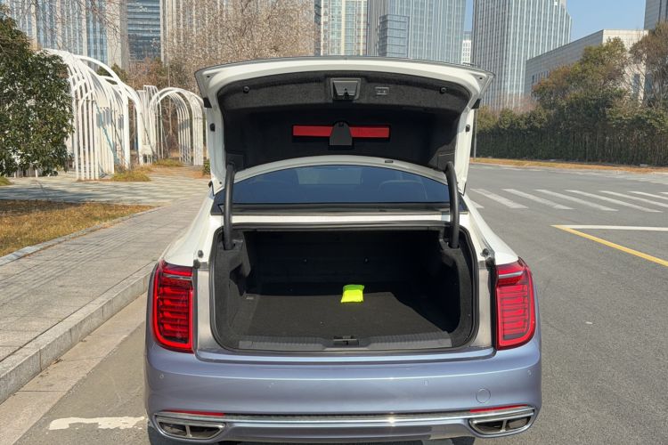 Used Hongqi H9 2022 3.0T H9+ Premium Custom Edition Trunk