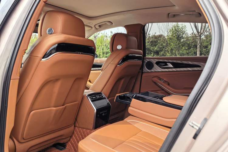 Used Hongqi H9 2022 2.0T Smart Connect Flagship Edition Interior 2