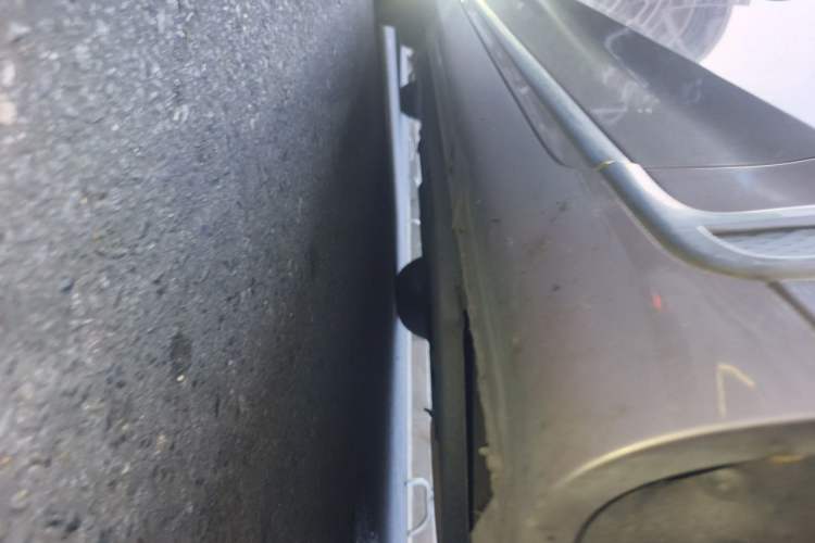 Used Hongqi H9 2022 2.0T Smart Connect Flagship Edition Chassis Front Right