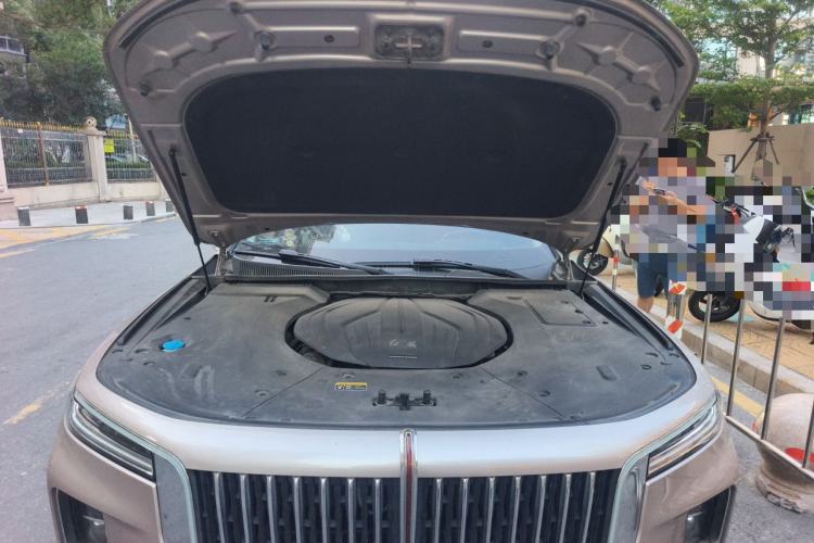 Used Hongqi H9 2022 2.0T Smart Connect Flagship Edition Engine Bay