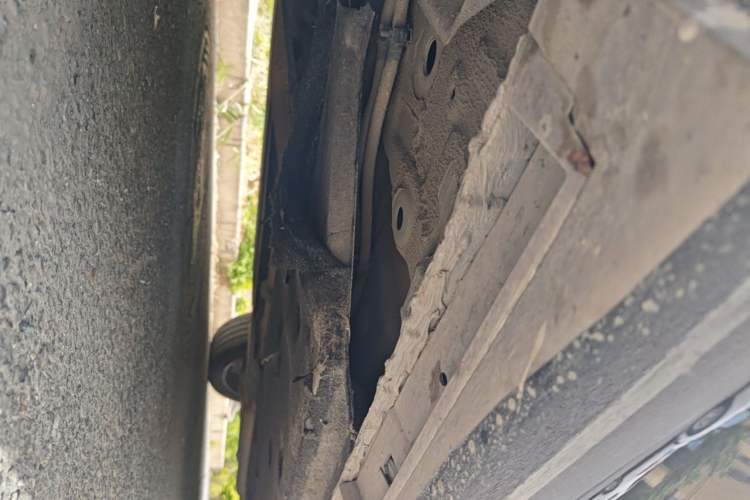Used Hongqi H9 2022 2.0T Smart Connect Flagship Edition Chassis Front Left
