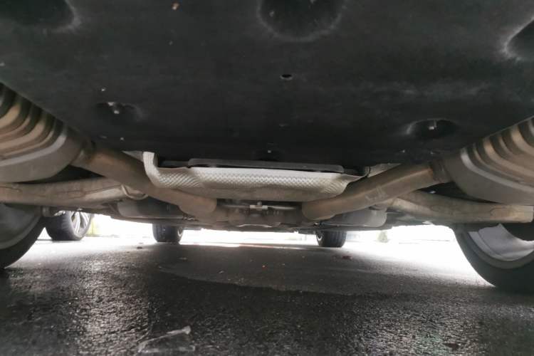 Used Hongqi H9 2022 3.0T Smart Connect Flagship Four-Seater Version Chassis Rear