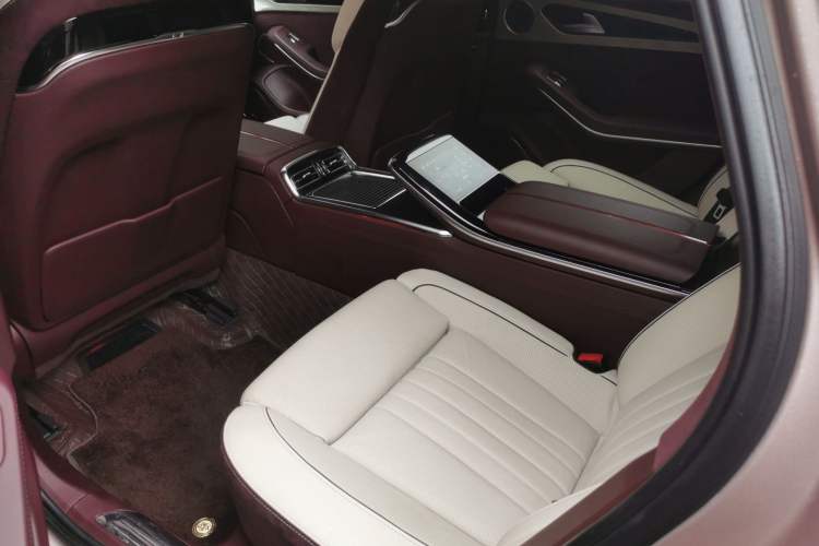 Used Hongqi H9 2022 3.0T Smart Connect Flagship Four-Seater Version Left Rear Seat