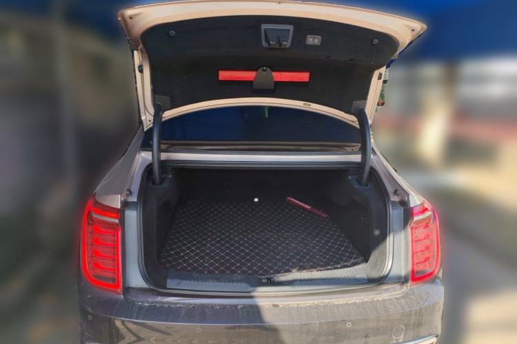 Used Hongqi H9 2022 3.0T Smart Connect Flagship Four-Seater Version Trunk