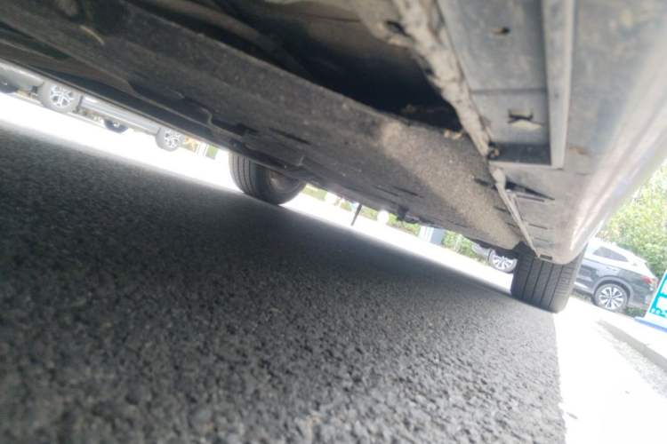 Used Hongqi H9 2022 2.0T Smart Connect Flagship Edition Chassis Front Left