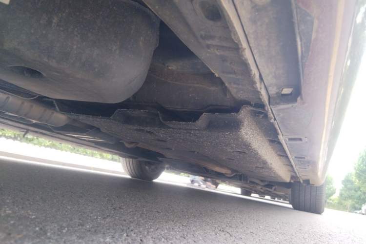 Used Hongqi H9 2022 2.0T Smart Connect Flagship Edition Chassis Rear Right