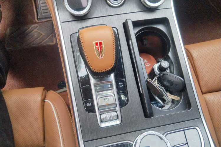 Used Hongqi H9 2022 2.0T Smart Connect Flagship Edition Gear Lever