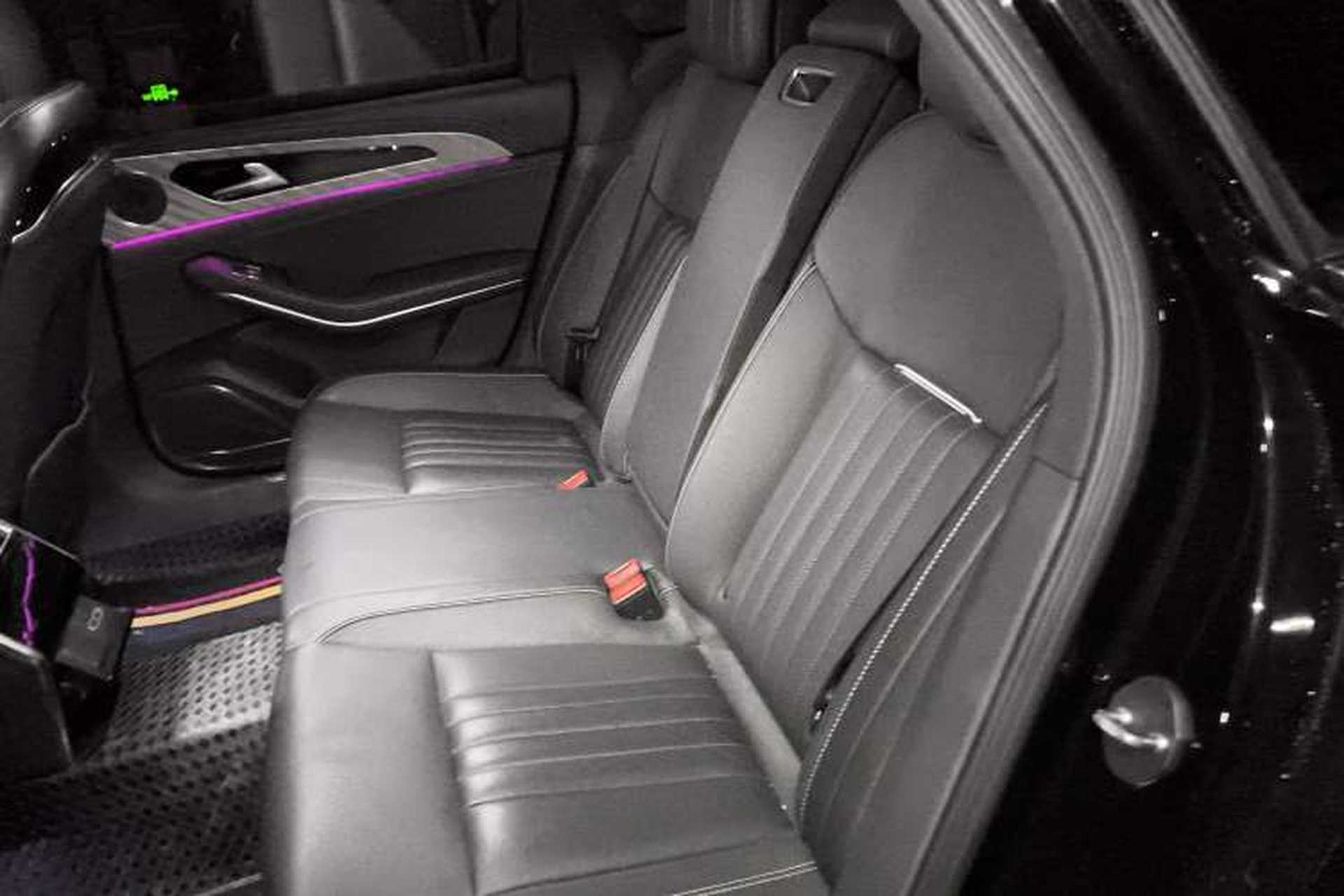 Used Hongqi H9 2022 2.0T Smart Connect Flagship Edition Left Rear Seat
