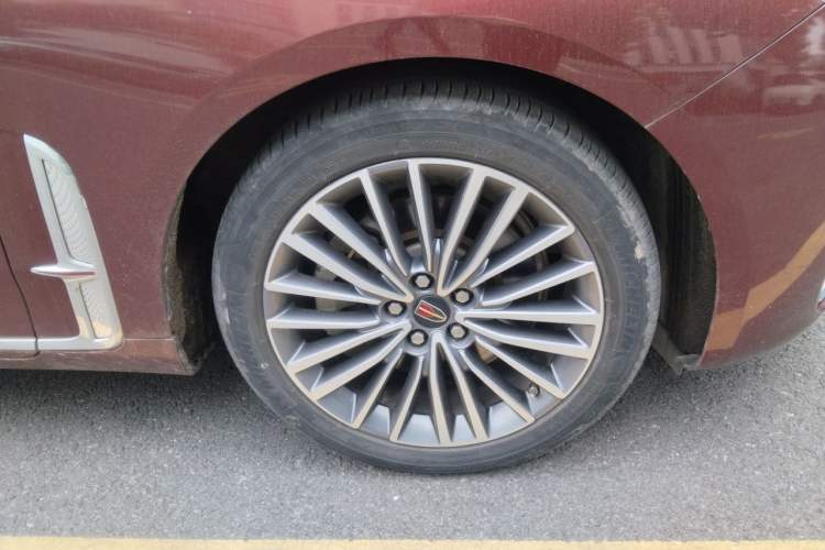 Used Hongqi H9 2022 2.0T Smart Connect Flagship Edition Right Front Wheel Hub
