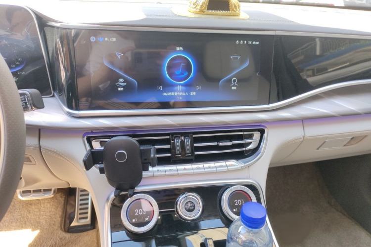 Used Hongqi H9 2022 2.0T Smart Connect Flagship Edition Audio And AC Panel