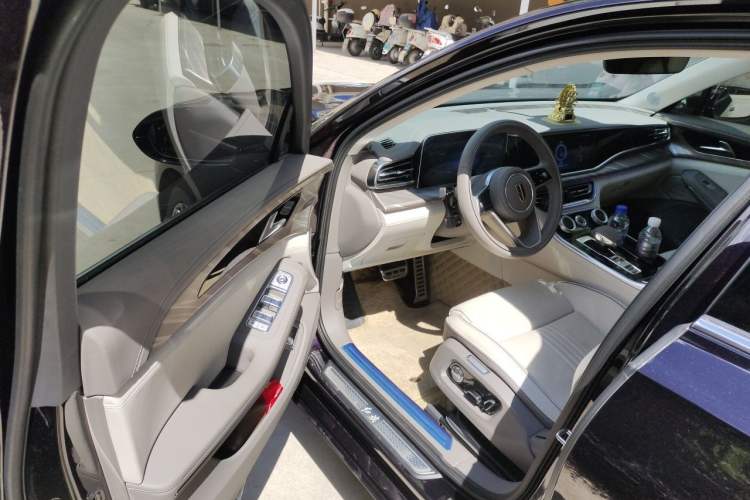 Used Hongqi H9 2022 2.0T Smart Connect Flagship Edition Driver Seat