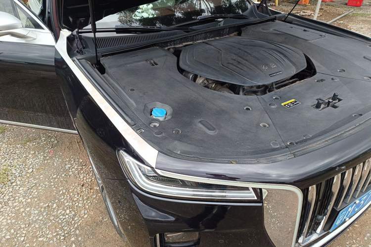 Used Hongqi H9 2022 2.0T Smart Connect Flagship Edition Engine Bay Right