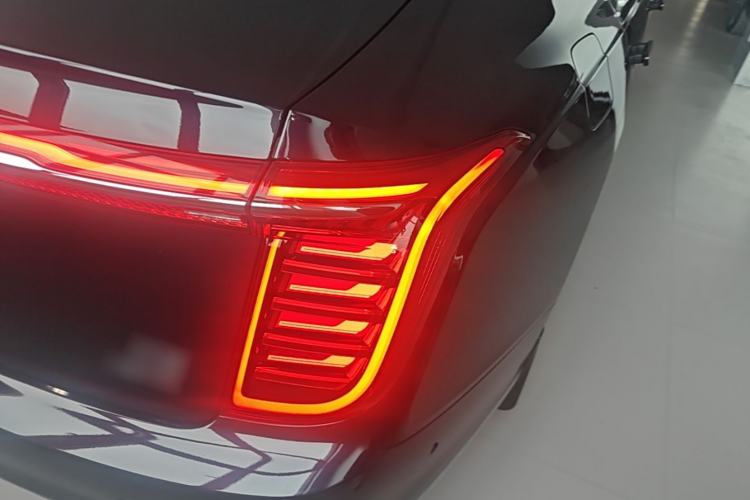 Used Hongqi H9 2022 2.0T Smart Connect Flagship Edition Exterior 3