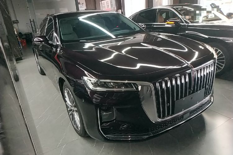 Used Hongqi H9 2022 2.0T Smart Connect Flagship Edition Front Right 45 Deg