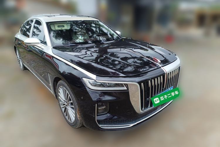 Used Hongqi H9 2022 2.0T Smart Connect Flagship Edition Front Right 45 Deg