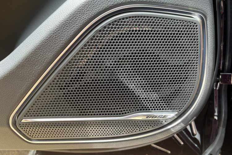 Used Hongqi H9 2022 2.0T Smart Connect Flagship Edition Interior 12