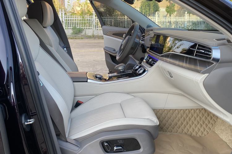 Used Hongqi H9 2022 2.0T Smart Connect Flagship Edition Interior 15