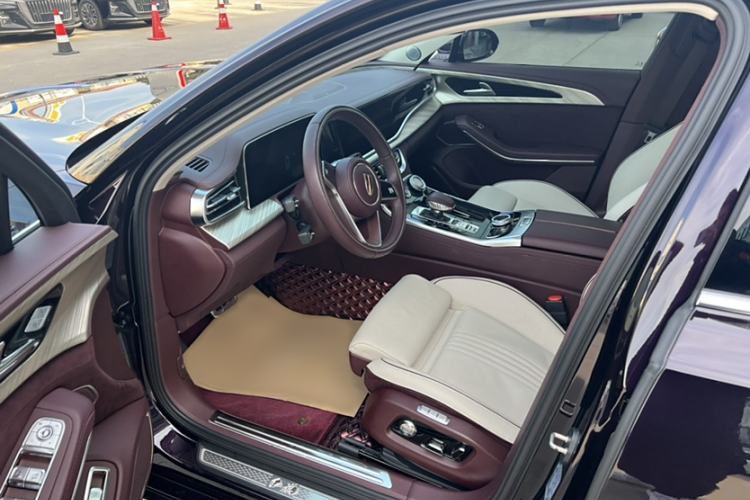Used Hongqi H9 2022 2.0T Smart Connect Flagship Edition Interior 2