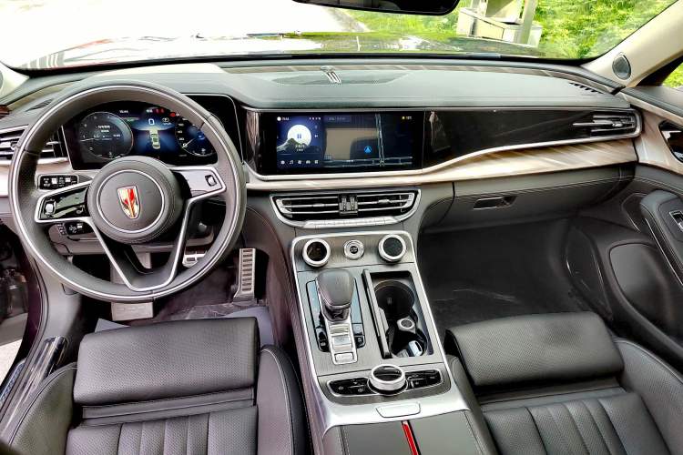 Used Hongqi H9 2022 2.0T Smart Connect Flagship Edition Interior 3