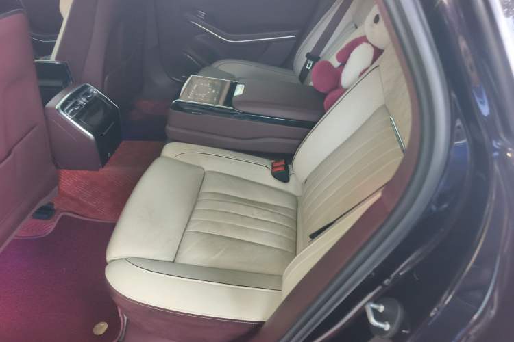 Used Hongqi H9 2022 2.0T Smart Connect Flagship Edition Interior 4