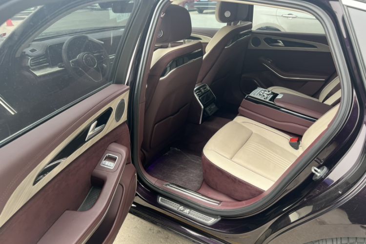 Used Hongqi H9 2022 2.0T Smart Connect Flagship Edition Interior 4