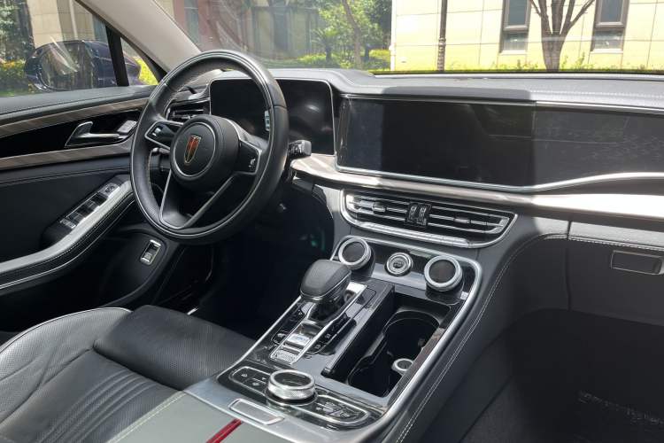 Used Hongqi H9 2022 2.0T Smart Connect Flagship Edition Interior 5
