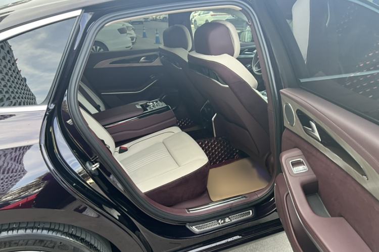 Used Hongqi H9 2022 2.0T Smart Connect Flagship Edition Interior 5