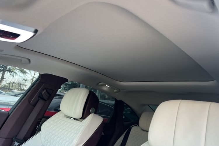 Used Hongqi H9 2022 2.0T Smart Connect Flagship Edition Interior 6
