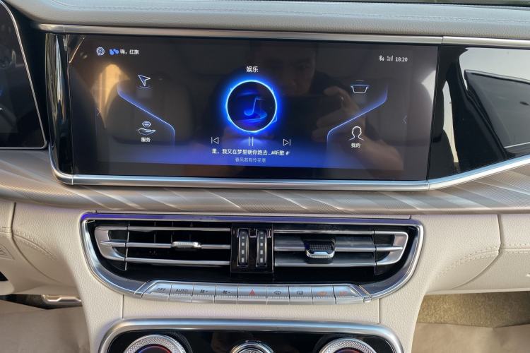 Used Hongqi H9 2022 2.0T Smart Connect Flagship Edition Interior 8