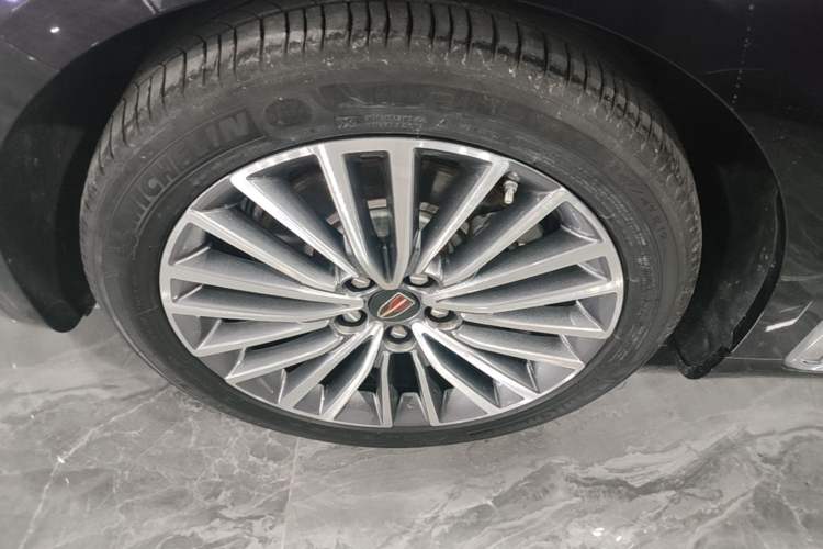 Used Hongqi H9 2022 2.0T Smart Connect Flagship Edition Left Front Wheel Hub