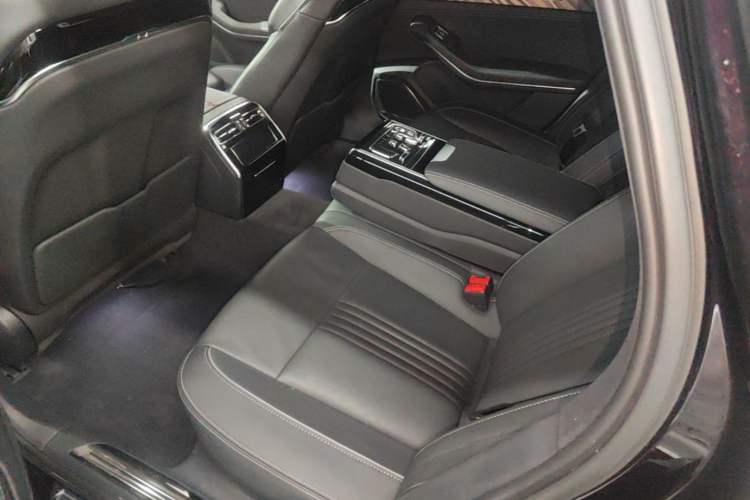 Used Hongqi H9 2022 2.0T Smart Connect Flagship Edition Left Rear Seat