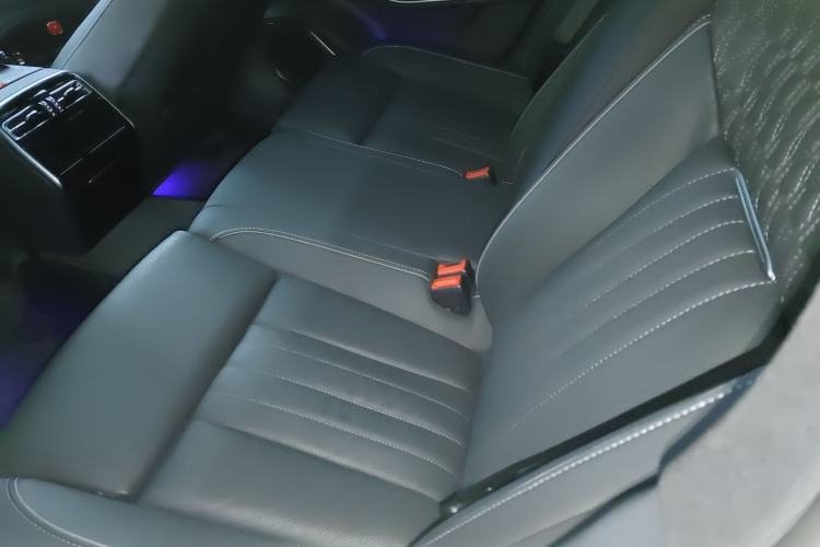 Used Hongqi H9 2022 2.0T Smart Connect Flagship Edition Left Rear Seat