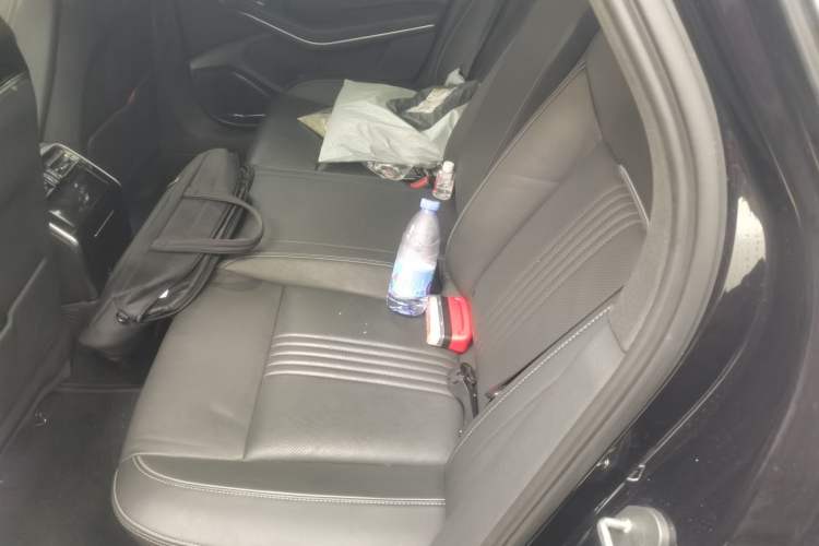 Used Hongqi H9 2022 2.0T Smart Connect Flagship Edition Left Rear Seat