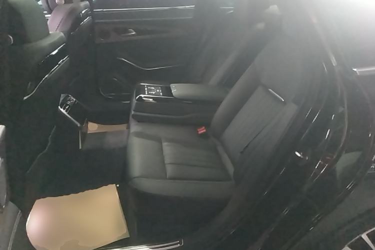 Used Hongqi H9 2022 2.0T Smart Connect Flagship Edition Left Rear Seat
