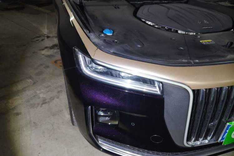Used Hongqi H9 2022 2.0T Smart Connect Flagship Edition Right Front Headlight