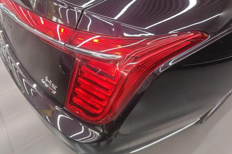 Used Hongqi H9 2022 2.0T Smart Connect Flagship Edition Right Rear Taillight