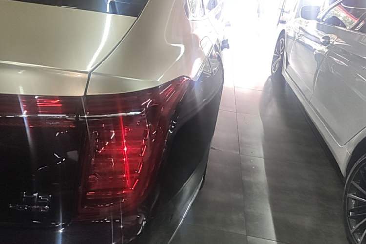 Used Hongqi H9 2022 2.0T Smart Connect Flagship Edition Right Rear Taillight