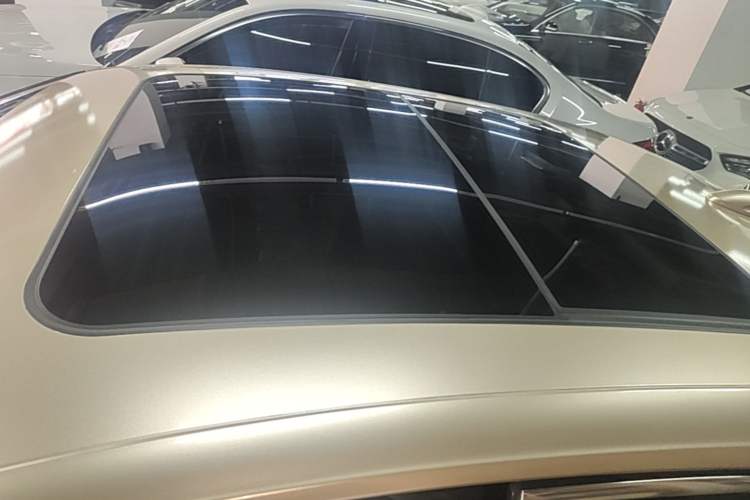 Used Hongqi H9 2022 2.0T Smart Connect Flagship Edition Roof