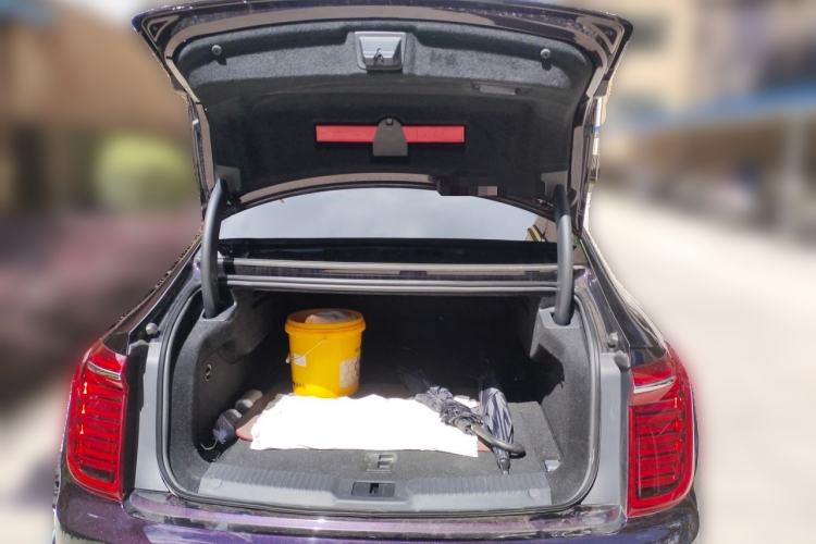 Used Hongqi H9 2022 2.0T Smart Connect Flagship Edition Trunk