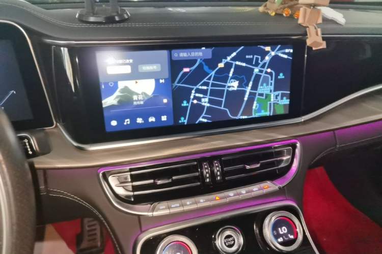 Used Hongqi H9 2022 2.0T Smart Connect Flagship Edition Audio And AC Panel