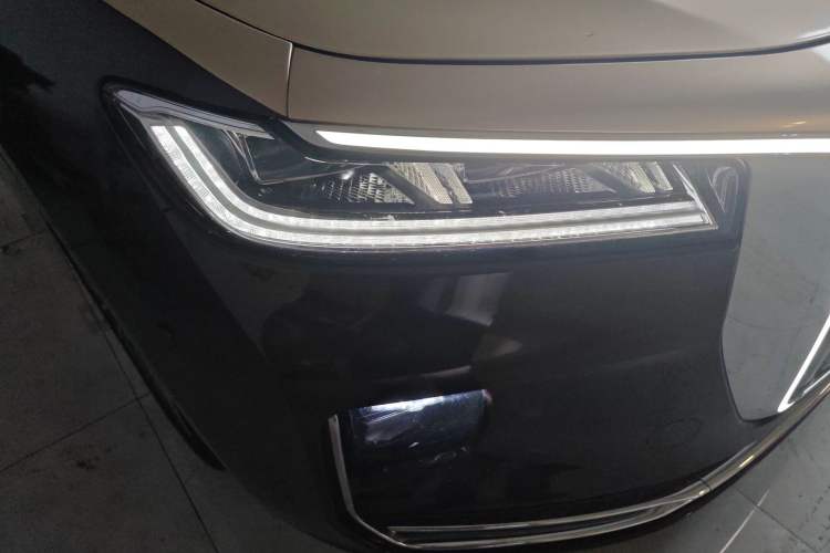 Used Hongqi H9 2022 2.0T Smart Connect Flagship Edition Exterior 3
