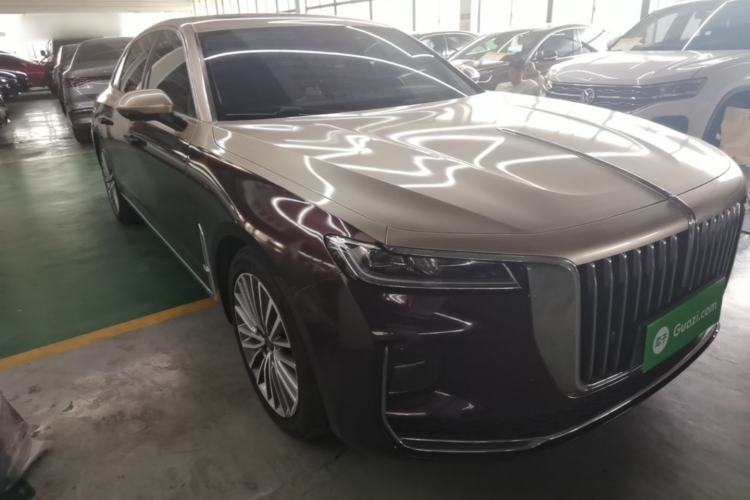 Used Hongqi H9 2022 2.0T Smart Connect Flagship Edition Front Right 45 Deg