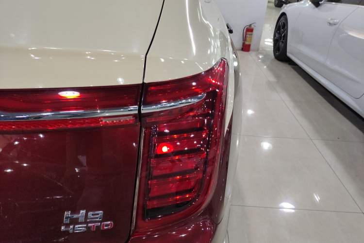 Used Hongqi H9 2022 2.0T Smart Connect Flagship Edition Right Rear Taillight
