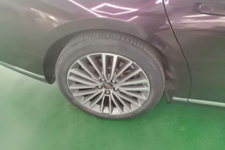 Used Hongqi H9 2022 2.0T Smart Connect Flagship Edition Right Rear Wheel Hub